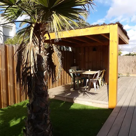 Cyprien Avec Piscine Privee فيلة *